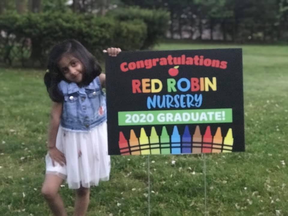 Red Robin Country Day School Graduation Lawn Sign